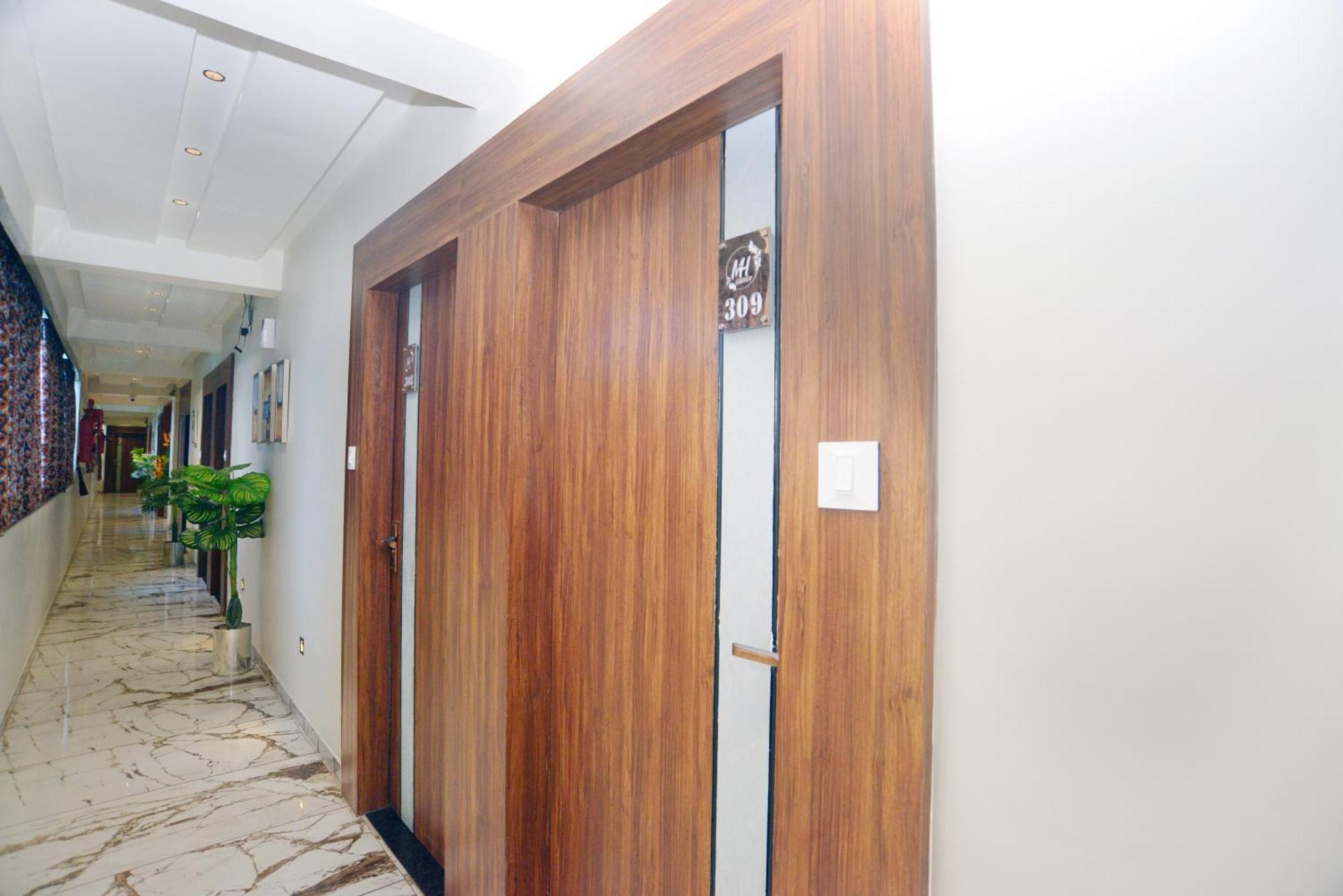 Hotel Allen Ahmedabad Exterior photo